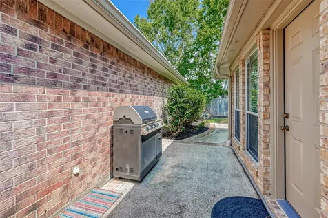 1107 Parkhaven Lane Houston TX 77077