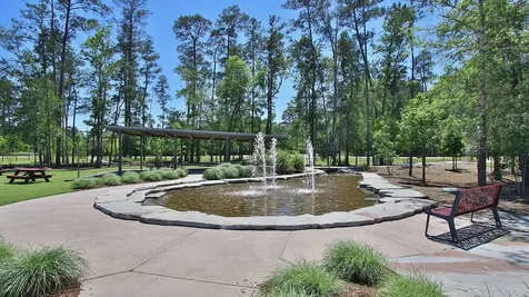393 Mulberry Creek Conroe TX 77304