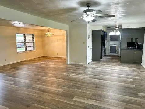 1607 Mcfarland Street Baytown TX 77520