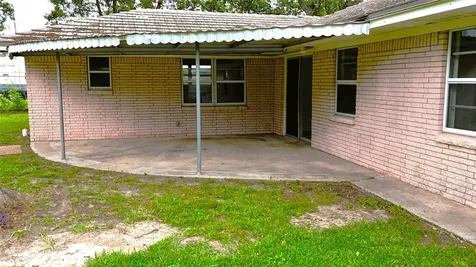 1607 Mcfarland Street Baytown TX 77520