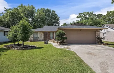 7519 Silent Wood Lane Houston TX 77086