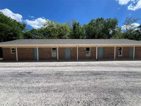 1231 Sycamore Avenue D Huntsville TX 77340