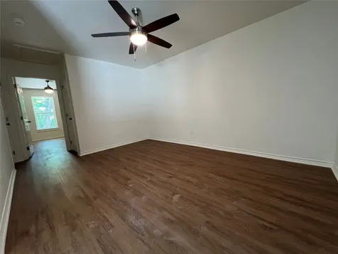 1231 Sycamore Avenue D Huntsville TX 77340