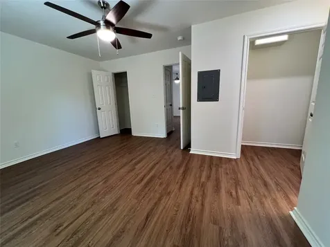 1231 Sycamore Avenue D Huntsville TX 77340