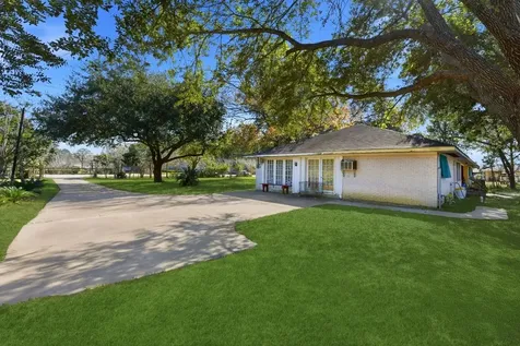 11902 Dover Street Houston TX 77031