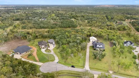 31919 Redfish Trail Richwood TX 77515