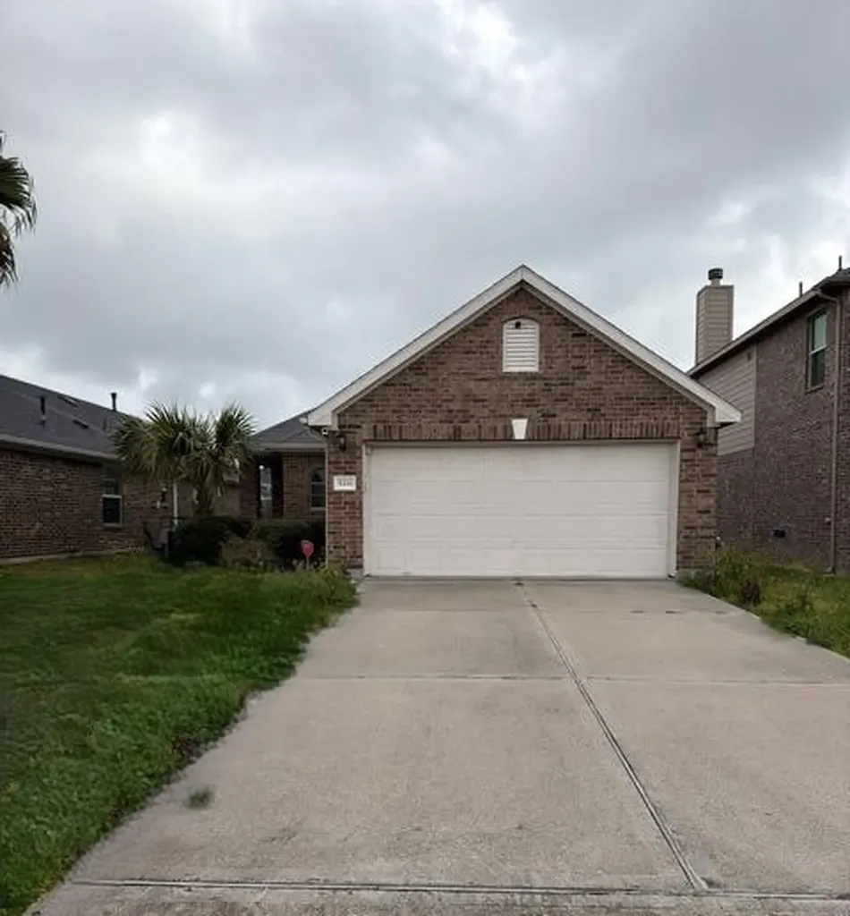5211 Lagoon Court Bacliff TX 77518