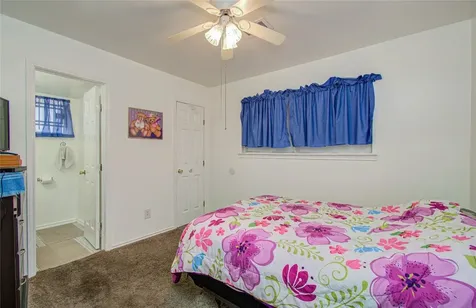 9223 Rockcliff Drive Houston TX 77037