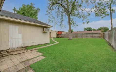 9223 Rockcliff Drive Houston TX 77037