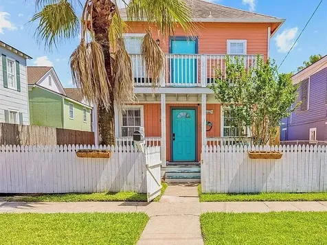 3905 Avenue L Galveston TX 77550