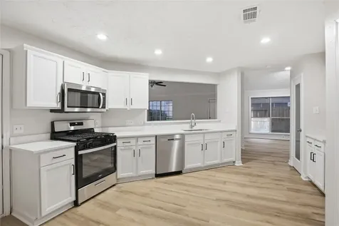 2028 Sandy Knoll Drive Missouri City TX 77489