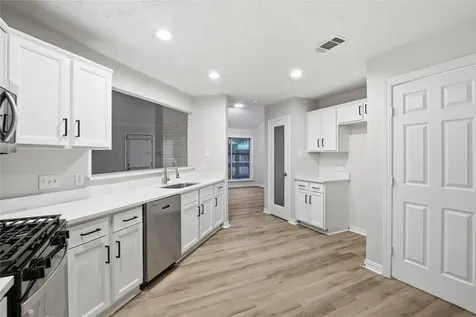 2028 Sandy Knoll Drive Missouri City TX 77489