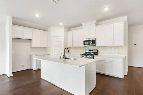 2727 Alexis Street Seabrook TX 77586