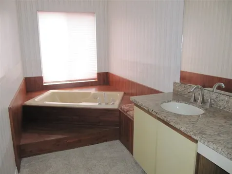 109 W 10 Street Houston TX 77008