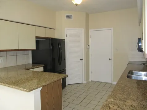 109 W 10 Street Houston TX 77008