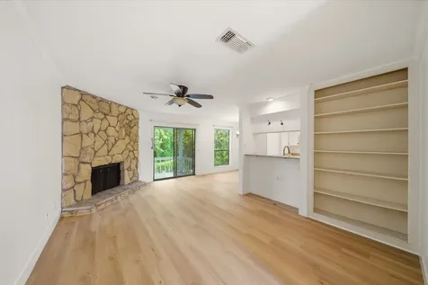 3 Hideaway Drive Friendswood TX 77546