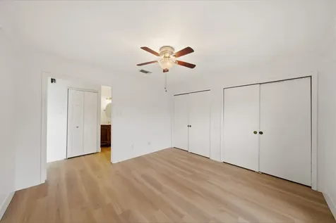 3 Hideaway Drive Friendswood TX 77546