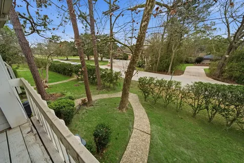 3 Hideaway Drive Friendswood TX 77546