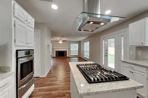 16811 Country Bridge Road Houston TX 77095