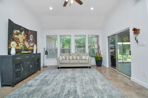 11943 White Oak Pass Conroe TX 77385