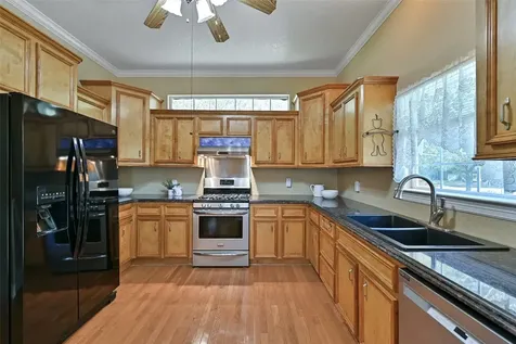 1 Wolfe Lane Manvel TX 77578