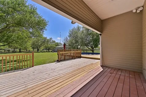 1 Wolfe Lane Manvel TX 77578