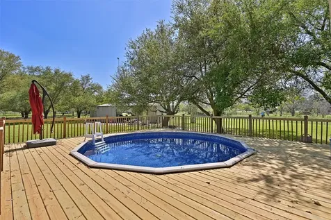 1 Wolfe Lane Manvel TX 77578