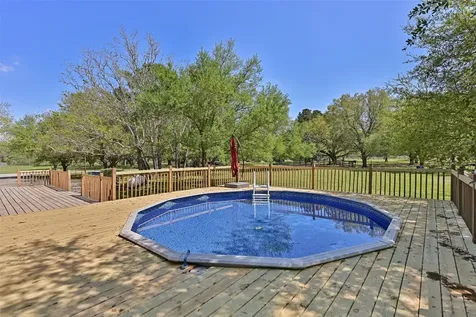 1 Wolfe Lane Manvel TX 77578
