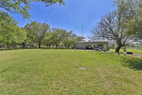 1 Wolfe Lane Manvel TX 77578