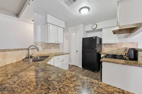 22022 Kenlake Drive Katy TX 77450