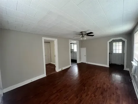 312 S Pumphrey Street Edna TX 77957