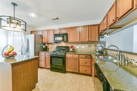 4010 Spring Branch Drive W Pearland TX 77584