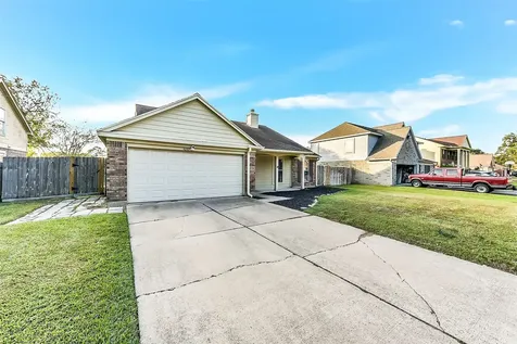 4010 Spring Branch Drive W Pearland TX 77584