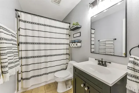 4010 Spring Branch Drive W Pearland TX 77584