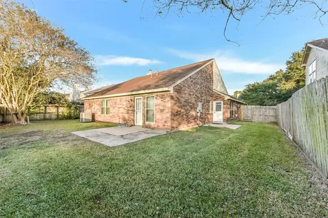 4010 Spring Branch Drive W Pearland TX 77584