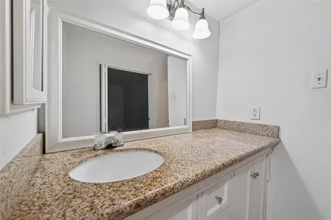 2800 Jeanetta Street 2003 Houston TX 77063