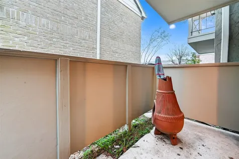 2800 Jeanetta Street 2003 Houston TX 77063