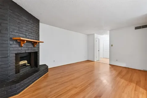2800 Jeanetta Street 2003 Houston TX 77063