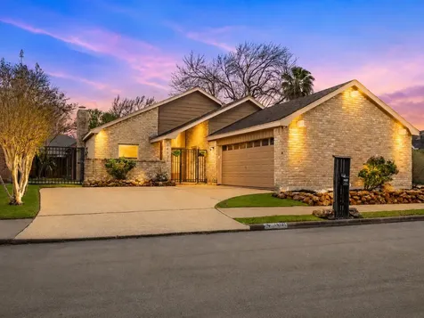 14131 Hillvale Drive Houston TX 77077