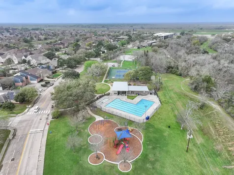 14131 Hillvale Drive Houston TX 77077
