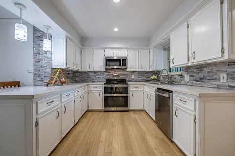 14131 Hillvale Drive Houston TX 77077