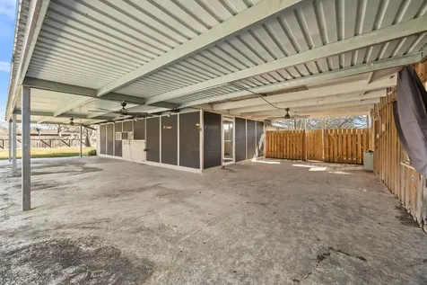 13038 4th Street Santa Fe TX 77510