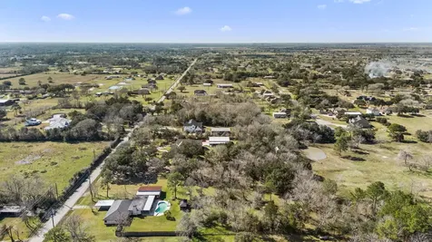 13038 4th Street Santa Fe TX 77510