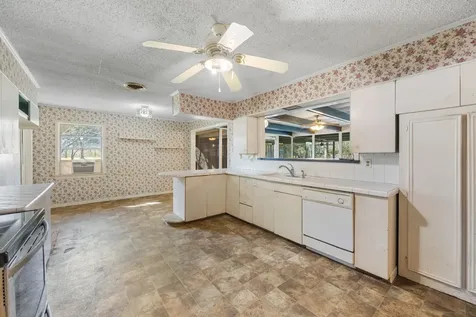 13038 4th Street Santa Fe TX 77510