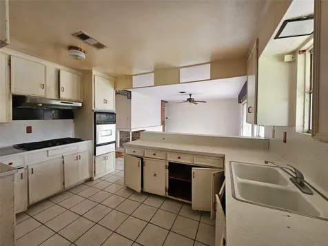 5327 Knotty Oaks Trail Houston TX 77045