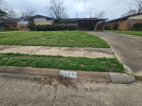 5327 Knotty Oaks Trail Houston TX 77045