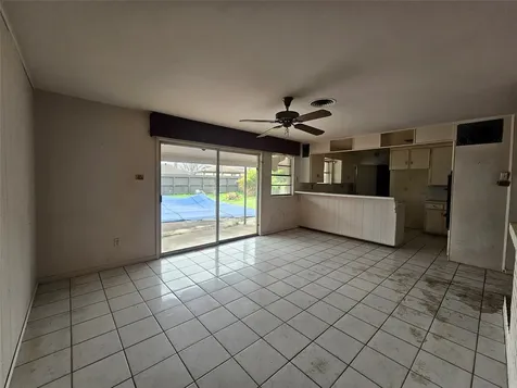 5327 Knotty Oaks Trail Houston TX 77045