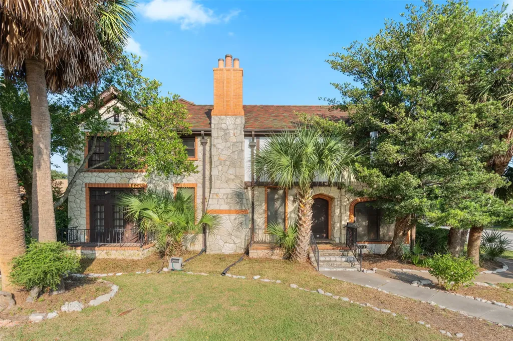 4502 Avenue O Galveston TX 77551