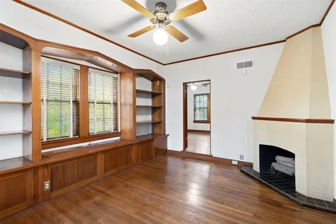 4502 Avenue O Galveston TX 77551