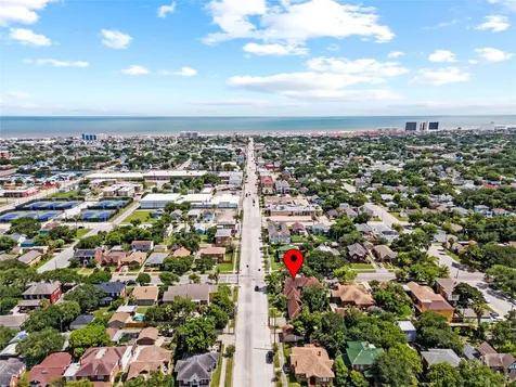 4502 Avenue O Galveston TX 77551